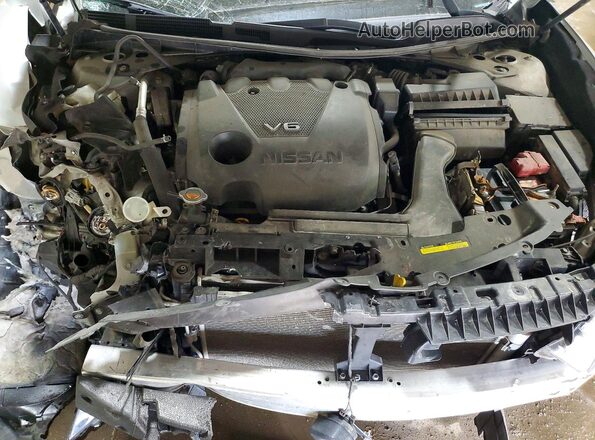 1N4AA6AP5JC385240 2018 NISSAN MAXIMA Серебряный Вид задней части салона