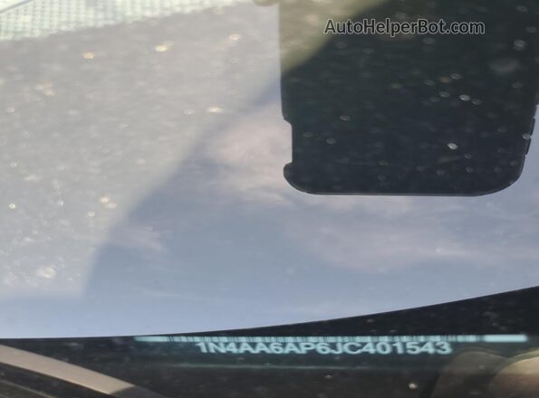 1N4AA6AP6JC401543 2018 NISSAN MAXIMA Black ძრავის განყოფილების ხედი