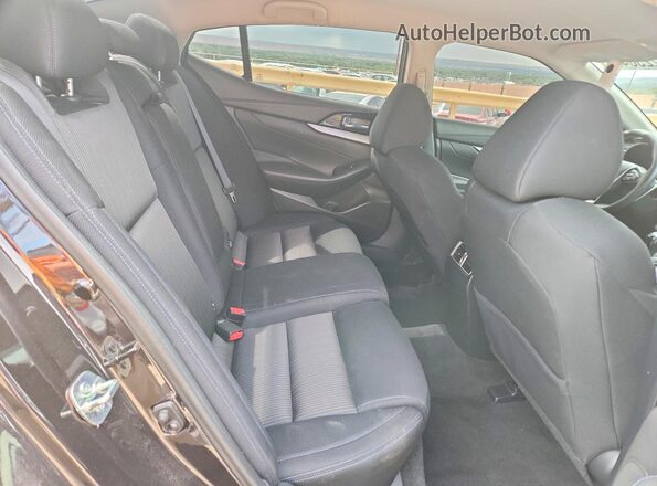 1N4AA6AP7GC399729 2016 NISSAN MAXIMA Maroon Հետևի նստատեղերի տեսք