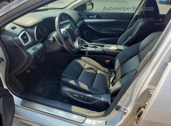 1N4AA6AP8HC449085 2017 NISSAN MAXIMA Silver Սալոնի դիմացի տեսք