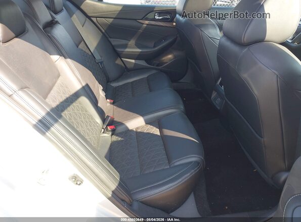 1N4AA6AP8JC399861 2018 NISSAN MAXIMA Silver VIN sticker view