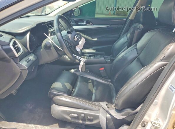 1N4AA6AP9GC408611 2016 NISSAN MAXIMA Silver Front interior view