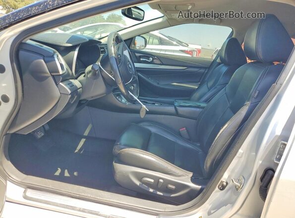 1N4AA6AP9JC374757 2018 NISSAN MAXIMA Silver Սալոնի դիմացի տեսք