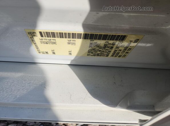 1N4AA6APXHC383753 2017 NISSAN MAXIMA White Engine compartment view