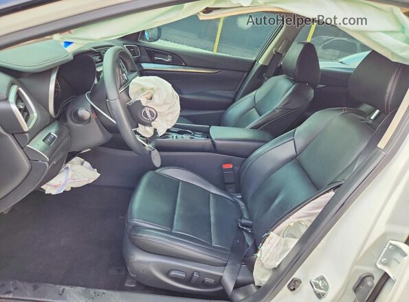 1N4AA6CV1PC504633 2023 NISSAN MAXIMA White Front interior view