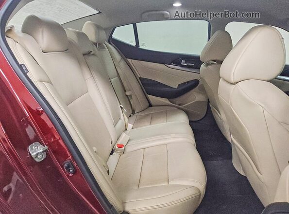 1N4AA6CV7LC365344 2020 NISSAN MAXIMA Burgundy Հետևի նստատեղերի տեսք