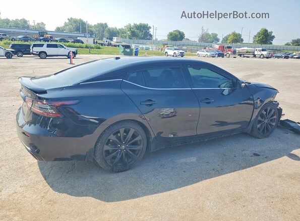 1N4AA6EV0MC509010 2021 NISSAN MAXIMA Черный Задняя правая четверть