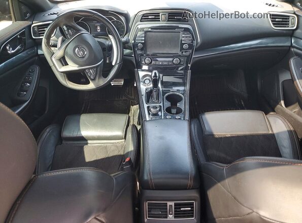 1N4AA6EV0MC509010 2021 NISSAN MAXIMA Черный Вид панели приборов