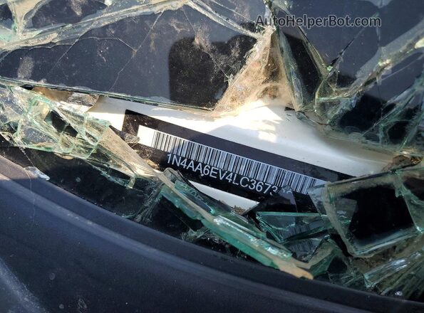 1N4AA6EV4LC367338 2020 NISSAN MAXIMA White Widok komory silnika