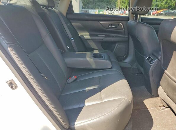 1N4AL3AP0HC100754 2017 NISSAN ALTIMA White Rear seats view