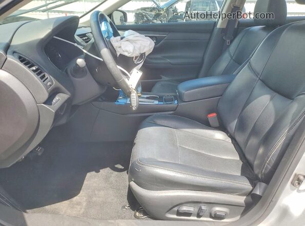 1N4AL3AP0HC153440 2017 NISSAN ALTIMA Silver Вид салону спереду