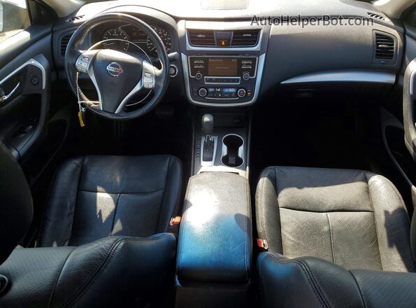 1N4AL3AP0HC156421 2017 NISSAN ALTIMA Серый Вид панели приборов