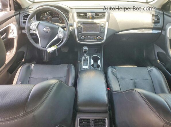 1N4AL3AP0HC174112 2017 NISSAN ALTIMA Gray Dashboard view