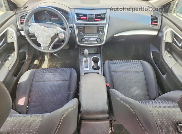 1N4AL3AP0HC180962 2017 NISSAN ALTIMA White Dashboard view