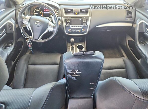1N4AL3AP0HC484762 2017 NISSAN ALTIMA Blue Widok deski rozdzielczej
