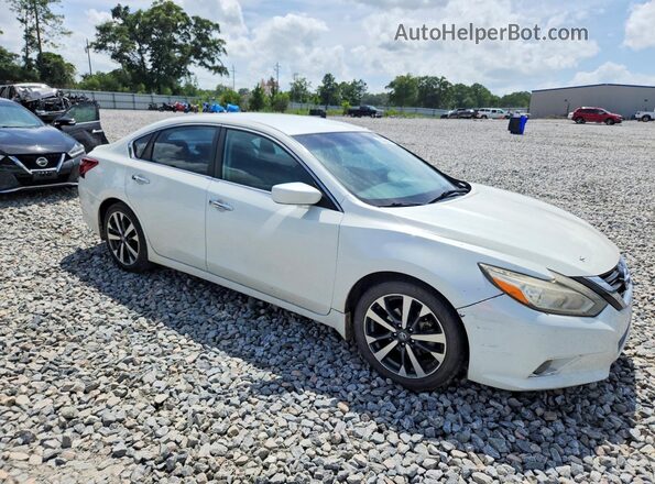 1N4AL3AP0HN324563 2017 NISSAN ALTIMA Белый Передняя правая четверть