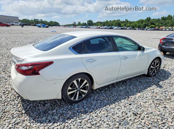 1N4AL3AP0HN324563 2017 NISSAN ALTIMA Белый Задняя правая четверть