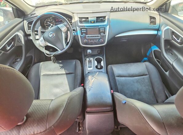 1N4AL3AP0HN324563 2017 NISSAN ALTIMA Белый Вид панели приборов