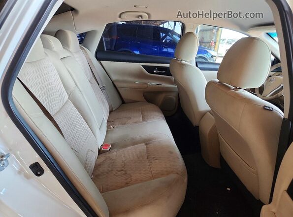 1N4AL3AP0HN343825 2017 NISSAN ALTIMA White Rear seats view
