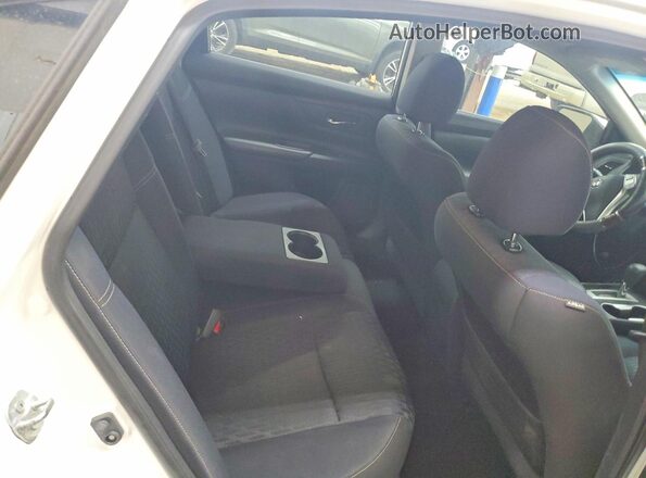 1N4AL3AP0HN346529 2017 NISSAN ALTIMA White Հետևի նստատեղերի տեսք