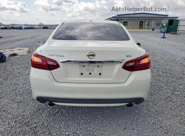 1N4AL3AP0JC134845 2018 NISSAN ALTIMA White Вид ззаду