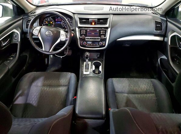 1N4AL3AP0JC138524 2018 NISSAN ALTIMA White Вид панелі приладів