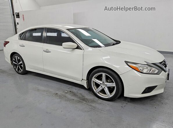 1N4AL3AP0JC138538 2018 NISSAN ALTIMA White Առջևի աջ
