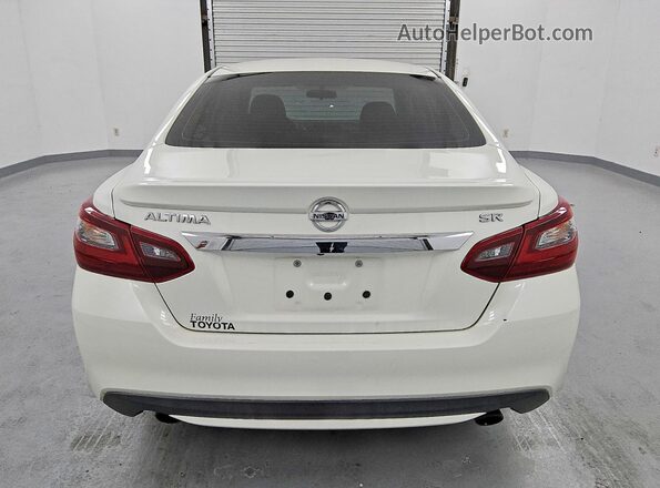 1N4AL3AP0JC138538 2018 NISSAN ALTIMA White Հետևի տեսք