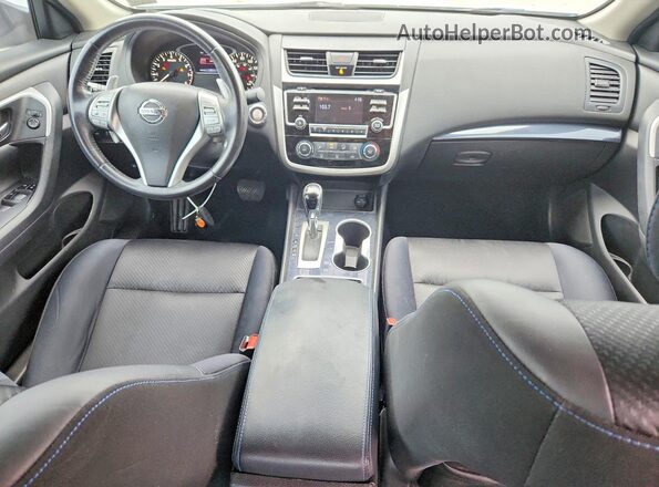 1N4AL3AP0JC140564 2018 NISSAN ALTIMA White Vista del salpicadero