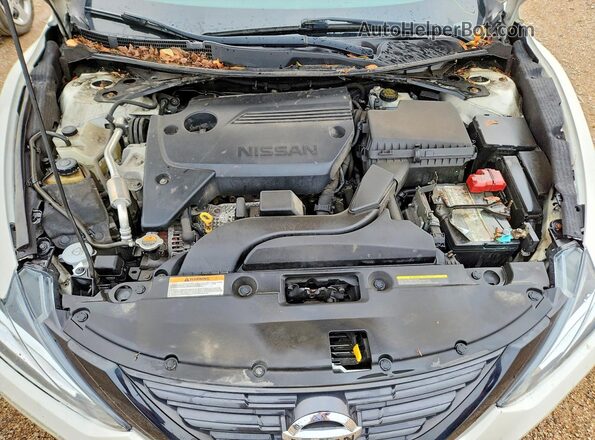 1N4AL3AP0JC161866 2018 NISSAN ALTIMA White Սալոնի հետևի տեսք