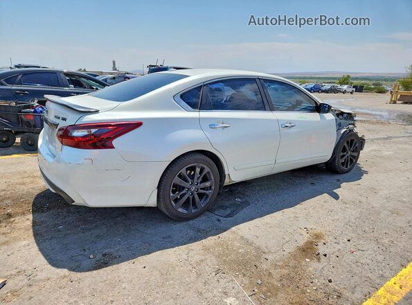 1N4AL3AP0JC258789 2018 NISSAN ALTIMA Белый Задняя правая четверть
