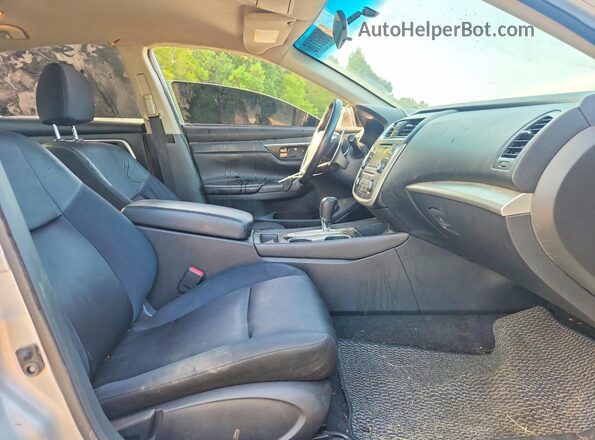 1N4AL3AP1GC207245 2016 NISSAN ALTIMA Silver Вид салону спереду