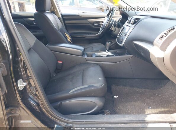 1N4AL3AP1GC284004 2016 NISSAN ALTIMA Black Front interior view