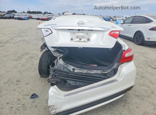 1N4AL3AP1GC292670 2016 NISSAN ALTIMA White Widok z tyłu
