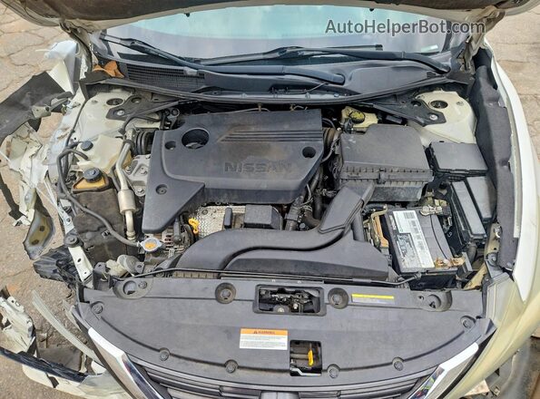 1N4AL3AP1GN306880 2016 NISSAN ALTIMA White Вид задньої частини салону