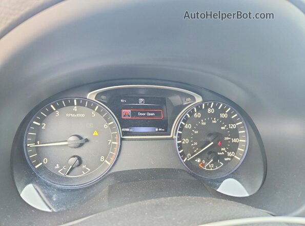 1N4AL3AP1HC137652 2017 NISSAN ALTIMA Red ხელსაწყოთა პანელის ხედი