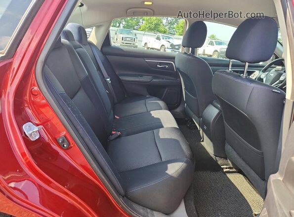 1N4AL3AP1HC137652 2017 NISSAN ALTIMA Red უკანა სავარძლების ხედი
