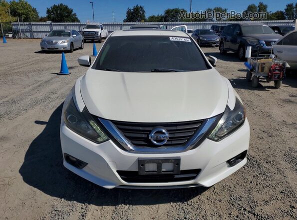 1N4AL3AP1HC162969 2017 NISSAN ALTIMA White Front view