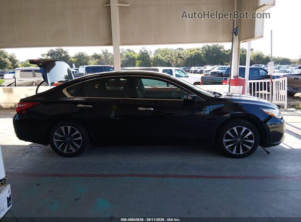 1N4AL3AP1HC217016 2017 NISSAN ALTIMA Black Widok wnętrza 360 stopni