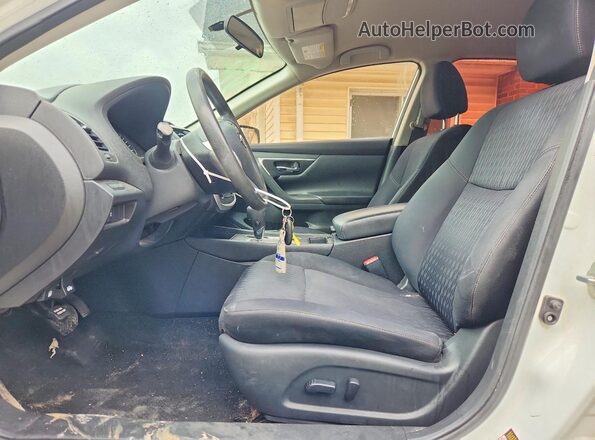 1N4AL3AP1HC483653 2017 NISSAN ALTIMA White Vista interior delantera