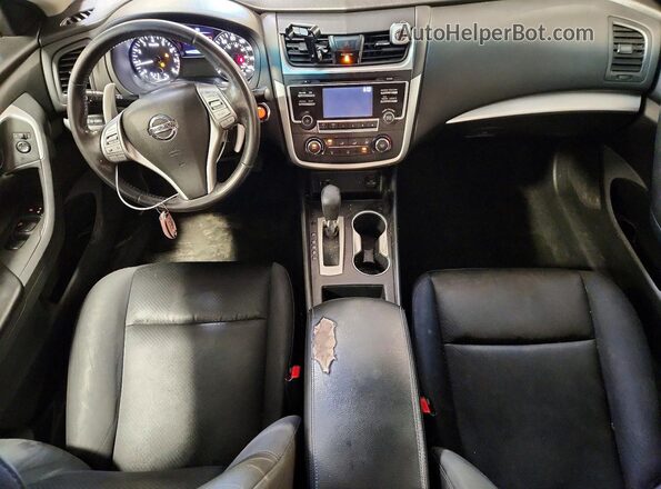 1N4AL3AP1HN330422 2017 NISSAN ALTIMA Burgundy Dashboard view