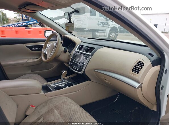1N4AL3AP1JC115284 2018 NISSAN ALTIMA White Front interior view