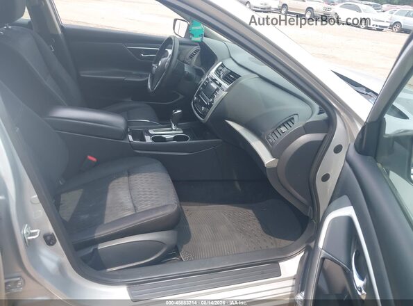 1N4AL3AP1JC178871 2018 NISSAN ALTIMA Silver Front interior view