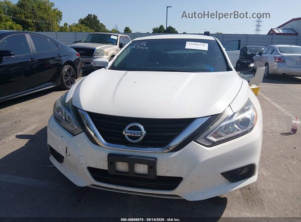 1N4AL3AP1JC188770 2018 NISSAN ALTIMA White ხელსაწყოთა პანელის ხედი