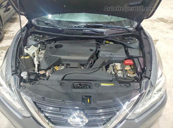 1N4AL3AP1JC193015 2018 NISSAN ALTIMA Silver Սալոնի հետևի տեսք