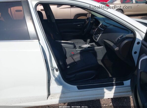 1N4AL3AP2GC159979 2016 NISSAN ALTIMA White Սալոնի դիմացի տեսք