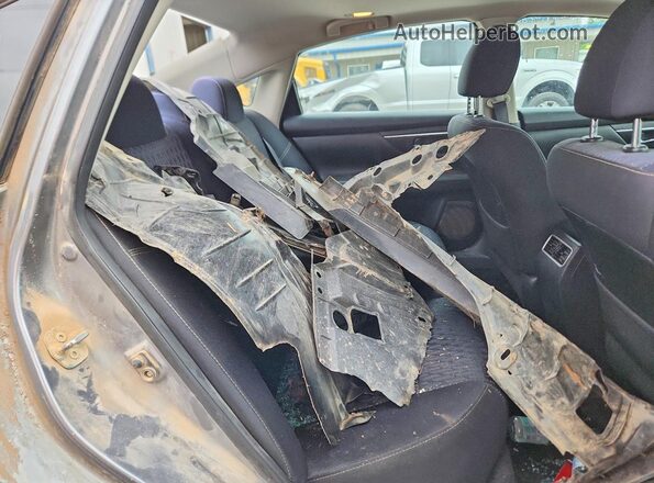 1N4AL3AP2GC166804 2016 NISSAN ALTIMA Gray Widok tylnych siedzeń
