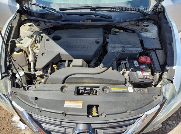 1N4AL3AP2GC167788 2016 NISSAN ALTIMA Silver Rear interior view