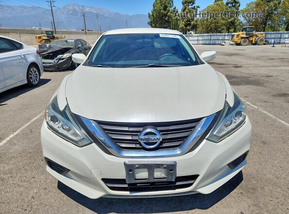 1N4AL3AP2GC212633 2016 NISSAN ALTIMA White Widok z przodu