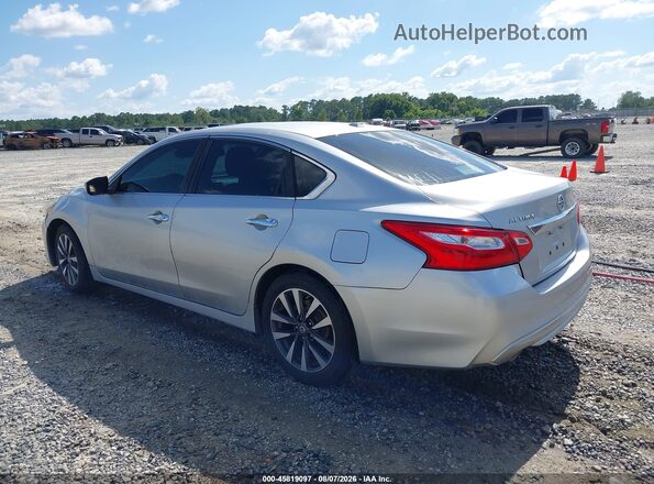 1N4AL3AP2HC252485 2017 NISSAN ALTIMA Silver Tył lewy